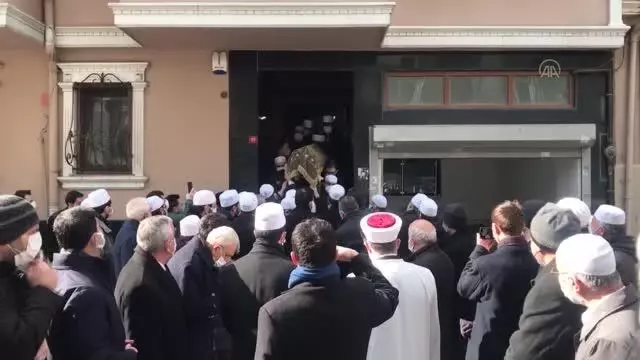 Hadis, tefsir ve fıkıh alimi M. Emin Saraç son yolculuğuna uğurlandı Hadis, tefsir ve fıkıh alimi M. Emin Saraç son yolculuğuna uğurlandı