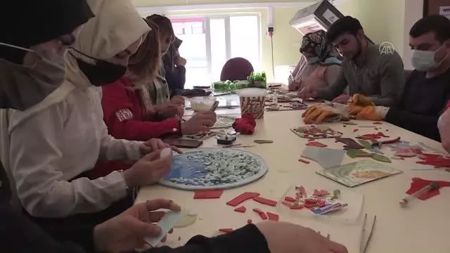 Iğdırlı kadınlar el sanatları geleneklerini geleceğe taşıyor Iğdırlı kadınlar el sanatları geleneklerini geleceğe taşıyor