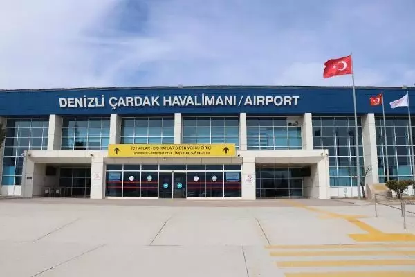 İranlı yolcunun yorgana gizlediği 1 kilo 584 gram uyuşturucuyu narkotik köpeği 'Yappa' buldu İranlı yolcunun yorgana gizlediği 1 kilo 584 gram uyuşturucuyu narkotik köpeği 'Yappa' buldu