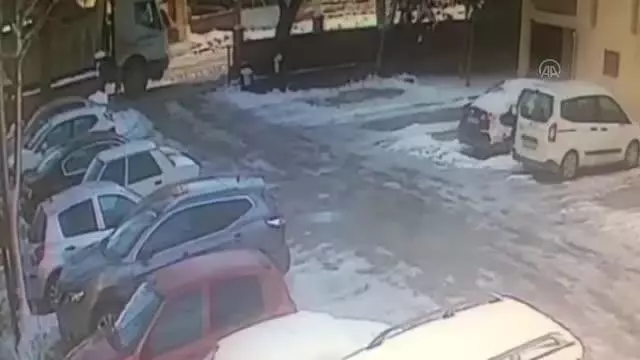 KAHRAMANMARAŞ - Bir kişinin hayatını kaybettiği trafik kazasının görüntüleri ortaya çıktı KAHRAMANMARAŞ - Bir kişinin hayatını kaybettiği trafik kazasının görüntüleri ortaya çıktı