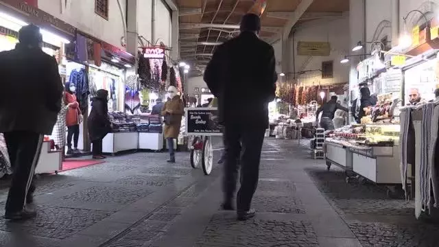 KAHRAMANMARAŞ - Geleneksel zanaatlar Tarihi Maraş Çarşısı'nda yaşatılıyor KAHRAMANMARAŞ - Geleneksel zanaatlar Tarihi Maraş Çarşısı'nda yaşatılıyor