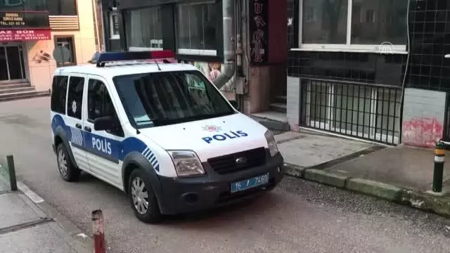 Kapalı olması gereken kahvehanede kumar oynayan 19 kişiye idari para cezası kesildi Kapalı olması gereken kahvehanede kumar oynayan 19 kişiye idari para cezası kesildi