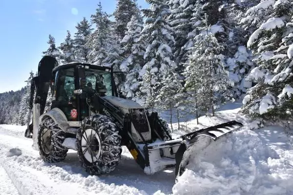 Karabük'te 97 köy yolu ulaşıma açıldı Karabük'te 97 köy yolu ulaşıma açıldı