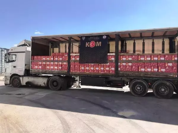 Son dakika haber! Kızıltepe'de 5 milyon lira değerinde 'kaçak içki' ele geçirildi Son dakika haber! Kızıltepe'de 5 milyon lira değerinde 'kaçak içki' ele geçirildi