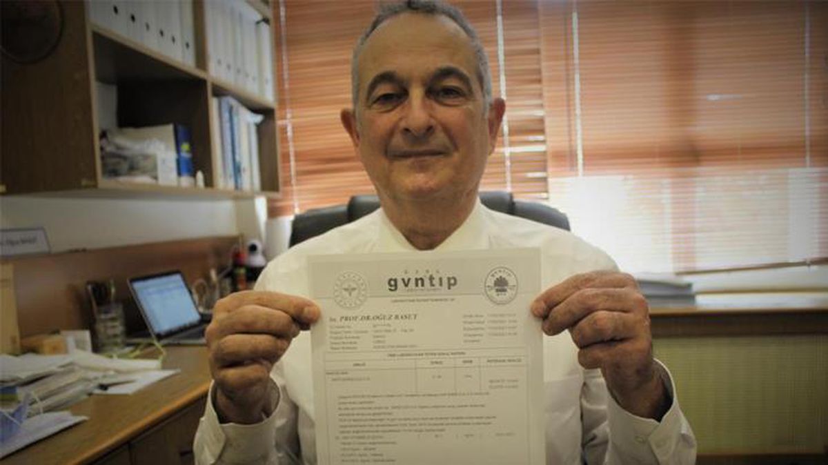 Korona aşısı vurulan anabilim başkanı antikor sonuçlarını paylaştı, gören sıraya girdi