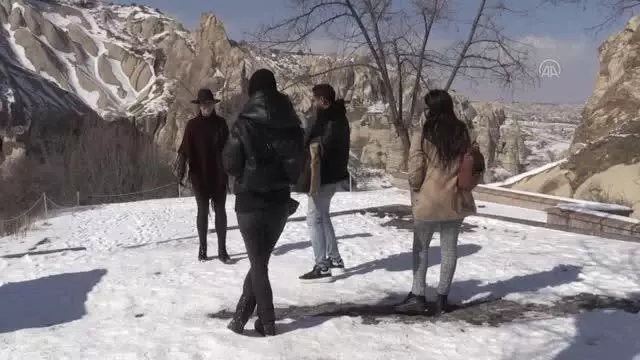 Kovid-19 salgınından olumsuz etkilenen turist rehberleri eski günlerini özlüyor Kovid-19 salgınından olumsuz etkilenen turist rehberleri eski günlerini özlüyor
