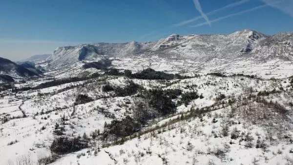 Küre Dağları Milli Parkı'nda kar güzelliği havadan görüntülendi Küre Dağları Milli Parkı'nda kar güzelliği havadan görüntülendi