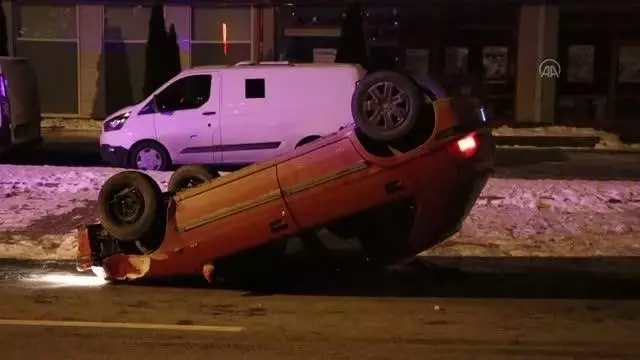 Otomobiliyle kaza yapan alkollü sürücüye sokağa çıkma kısıtlamasını ihlalden ceza yazıldı Otomobiliyle kaza yapan alkollü sürücüye sokağa çıkma kısıtlamasını ihlalden ceza yazıldı