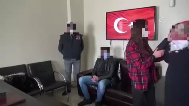 Son Dakika | Polisin ikna çalışmaları sonucu kadın terörist teslim oldu Son Dakika | Polisin ikna çalışmaları sonucu kadın terörist teslim oldu