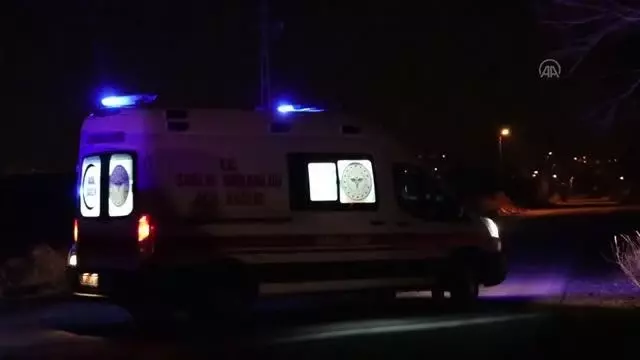 Son Dakika | Polisten kaçan bir kişi yakalanınca taşıdığı uyuşturucu maddeleri yuttu Son Dakika | Polisten kaçan bir kişi yakalanınca taşıdığı uyuşturucu maddeleri yuttu