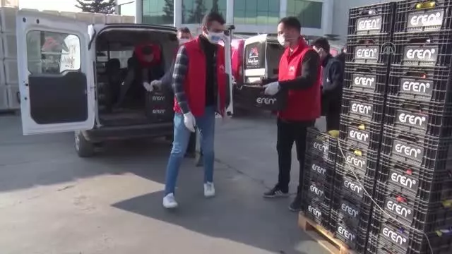 Sağlık çalışanlarına, hastalara ve yaşlılara narenciye desteği Sağlık çalışanlarına, hastalara ve yaşlılara narenciye desteği