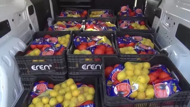 Sağlık çalışanlarına, hastalara ve yaşlılara narenciye desteği Sağlık çalışanlarına, hastalara ve yaşlılara narenciye desteği