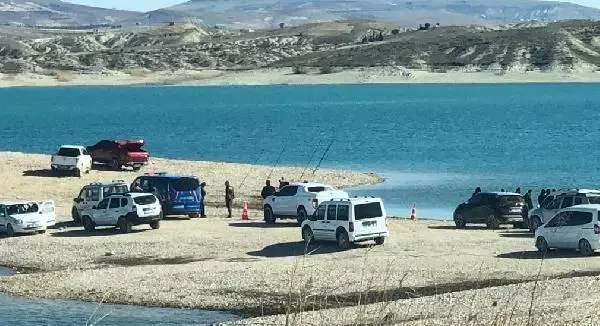 Son dakika haberi | Şanlıurfa'da minibüste 3 ceset bulundu Son dakika haberi | Şanlıurfa'da minibüste 3 ceset bulundu