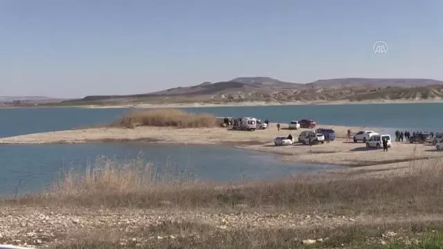 ŞANLIURFA - Soba düzeneği kurulu panelvanda biri çocuk 3 kişi ölü bulundu ŞANLIURFA - Soba düzeneği kurulu panelvanda biri çocuk 3 kişi ölü bulundu