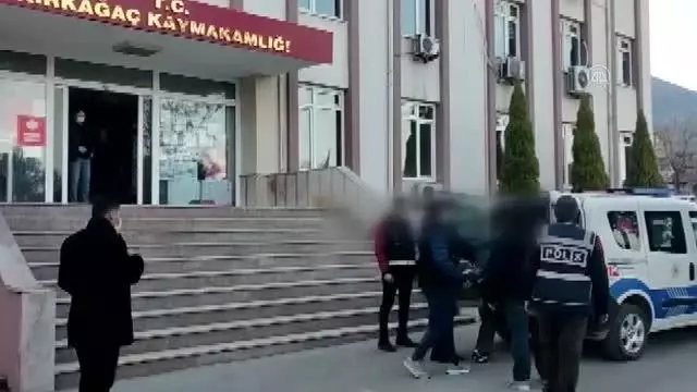 Silahlı kavgada yaralanan iki kardeşten biri hayatını kaybetti Silahlı kavgada yaralanan iki kardeşten biri hayatını kaybetti