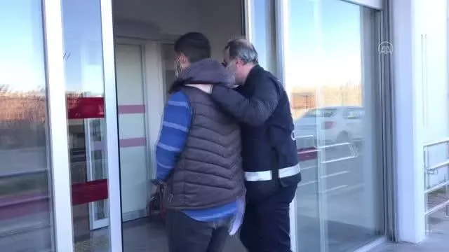 Tartıştığı kişiyi tabancayla yaralayan zanlı tutuklandı Tartıştığı kişiyi tabancayla yaralayan zanlı tutuklandı