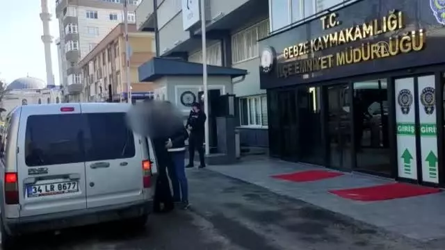 Telefon dolandırıcılığı iddiasıyla yakalanan iki zanlı tutuklandı Telefon dolandırıcılığı iddiasıyla yakalanan iki zanlı tutuklandı