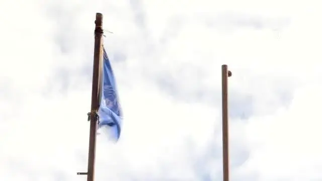 UNRWA'nın mültecilere eşit gıda dağıtma kararı Gazze'de protesto edildi UNRWA'nın mültecilere eşit gıda dağıtma kararı Gazze'de protesto edildi