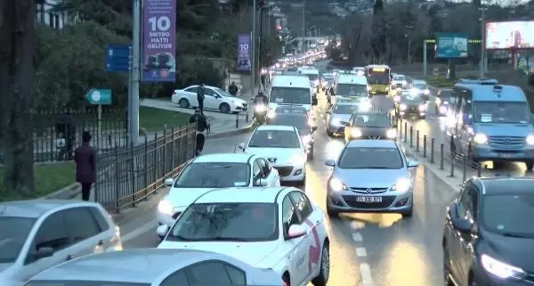 15 Temmuz Şehitler Köprüsü'nde trafik yoğunluğu 15 Temmuz Şehitler Köprüsü'nde trafik yoğunluğu