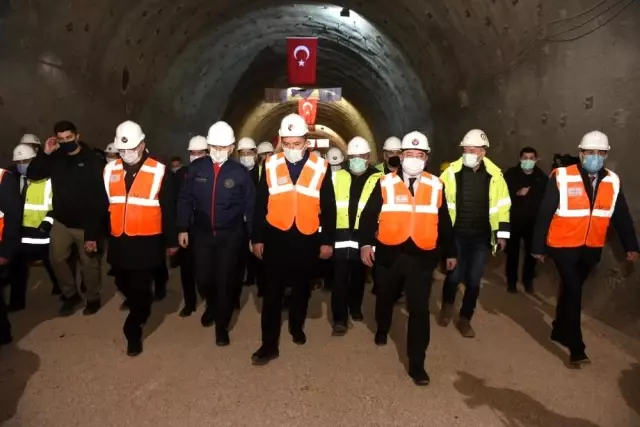 Kırkdilim Tünelleri'ndeki T2 tünelinde ışık görme töreni Kırkdilim Tünelleri'ndeki T2 tünelinde ışık görme töreni