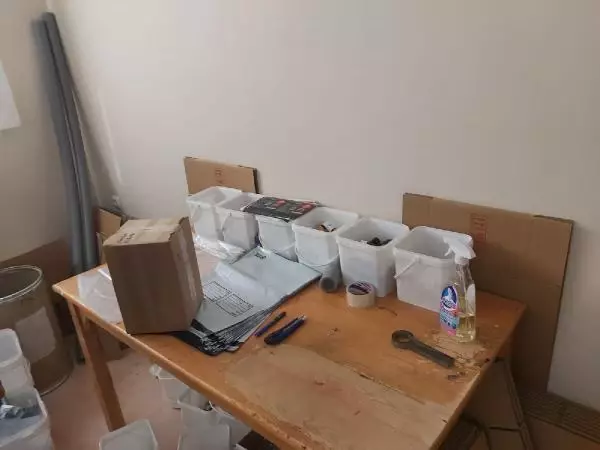 Adana'da sahte içki imalathanesine baskın: 1 gözaltı Adana'da sahte içki imalathanesine baskın: 1 gözaltı