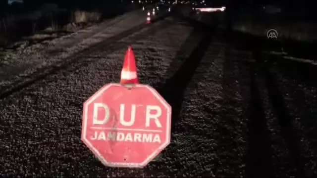 Son dakika haber: AFYONKARAHİSAR - Bir köy karantinaya alındı Son dakika haber: AFYONKARAHİSAR - Bir köy karantinaya alındı