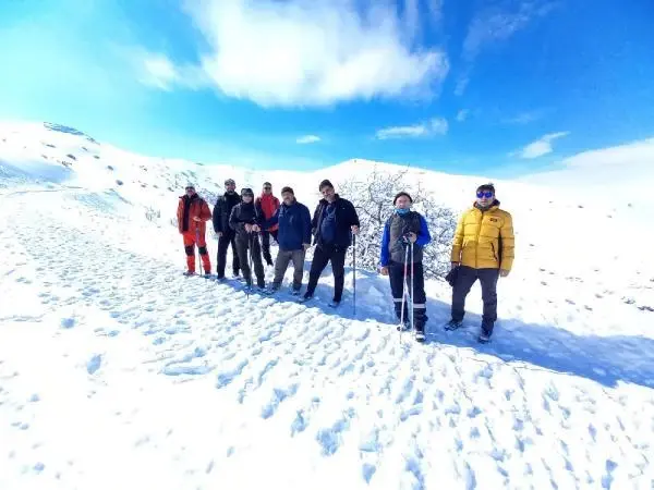 Ağrılı dağcılar Bubi Dağı'na tırmandı Ağrılı dağcılar Bubi Dağı'na tırmandı