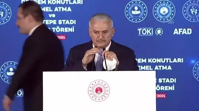 AK Parti İzmir Milletvekili Binali Yıldırım, deprem konutları temel atma törenine katıldı AK Parti İzmir Milletvekili Binali Yıldırım, deprem konutları temel atma törenine katıldı