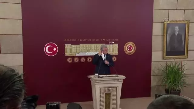Akbaşoğlu: 'Bir müptezelin, Özlem Zengin hanımefendiye yönelik çirkin ve alçakça saldırılarını kınıyorum' Akbaşoğlu: 'Bir müptezelin, Özlem Zengin hanımefendiye yönelik çirkin ve alçakça saldırılarını kınıyorum'