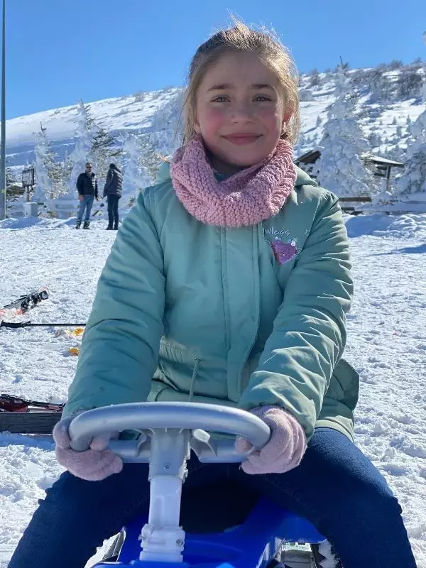 Akdağ'da tatilcilerin kayak keyfi Akdağ'da tatilcilerin kayak keyfi