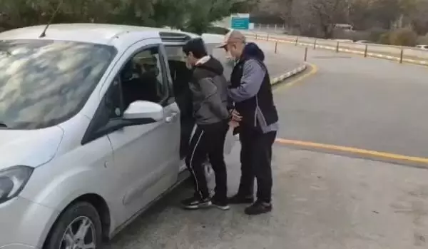 Son dakika! Ankara'da DEAŞ operasyonu: 14 gözaltı Son dakika! Ankara'da DEAŞ operasyonu: 14 gözaltı