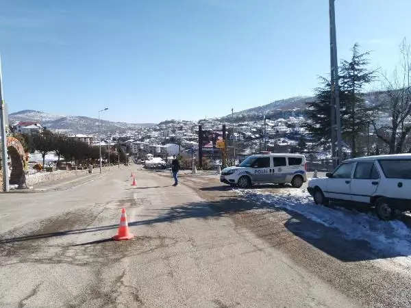 Ankara'da sokak kısıtlamasını ihlal eden 1397 kişiye para cezası Ankara'da sokak kısıtlamasını ihlal eden 1397 kişiye para cezası
