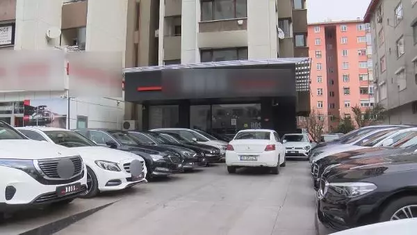 APARTMAN ALTLARINDAKİ OTO GALERİLER TAŞINMAK İÇİN EK SÜRE İSTİYOR APARTMAN ALTLARINDAKİ OTO GALERİLER TAŞINMAK İÇİN EK SÜRE İSTİYOR