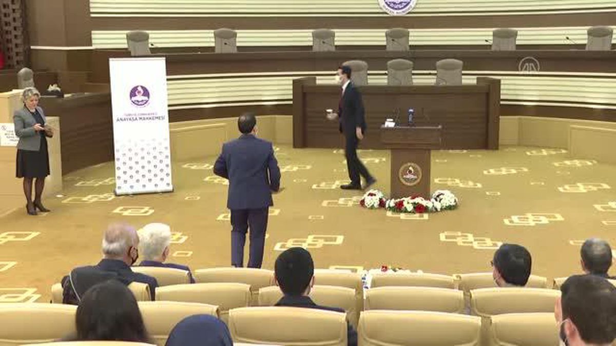 AYM Başkanı Arslan, TİHEK Uzman Yardımcıları Eğitim Programı'nda konuştu (2)
