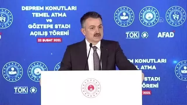 Bakanlar Pakdemirli ve Soylu, Bayraklı Deprem Konutları Temel Atma Töreni'ne katıldı Bakanlar Pakdemirli ve Soylu, Bayraklı Deprem Konutları Temel Atma Töreni'ne katıldı