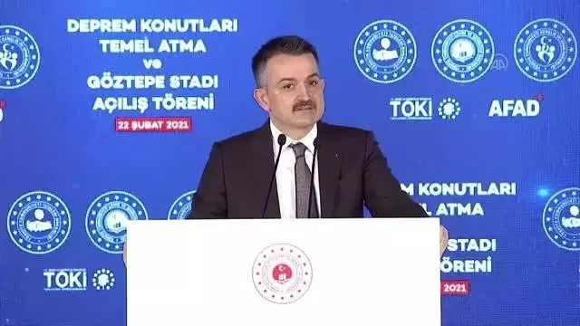 Bakanlar Pakdemirli ve Soylu, Bayraklı Deprem Konutları Temel Atma Töreni'ne katıldı Bakanlar Pakdemirli ve Soylu, Bayraklı Deprem Konutları Temel Atma Töreni'ne katıldı