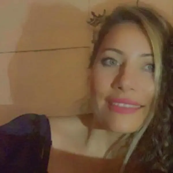 Balkondan düştüğü öne sürülen kadının ölümüne ilişkin soruşturma genişletildi Balkondan düştüğü öne sürülen kadının ölümüne ilişkin soruşturma genişletildi