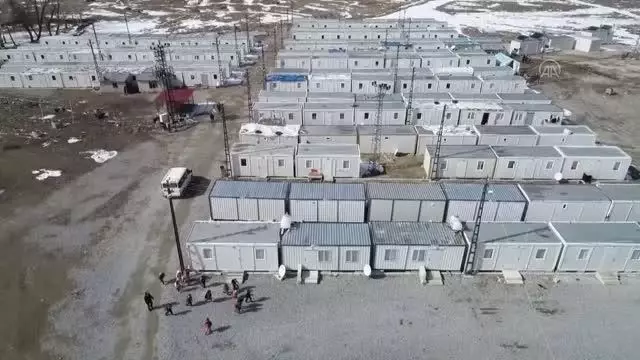 Başkaleli depremzedelerin yaraları 1 yılda sarıldı Başkaleli depremzedelerin yaraları 1 yılda sarıldı
