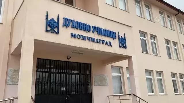 Bulgaristan Türklerine okullarda Türkçeyi seçmeleri çağrısı Bulgaristan Türklerine okullarda Türkçeyi seçmeleri çağrısı