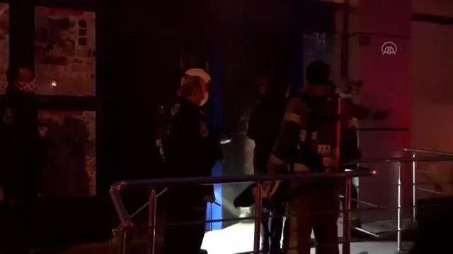 Bursa'da bir marketin deposunda çıkan yangın söndürüldü Bursa'da bir marketin deposunda çıkan yangın söndürüldü