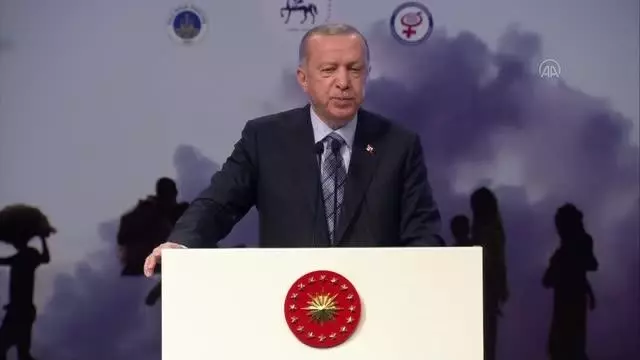 Son Dakika | Cumhurbaşkanı Erdoğan: 'AB, Yunanistan'a 100 bin sığınmacı için 3 milyar avro destek verirken Türkiye'deki 4 milyon sığınmacı için elini taşın altına... Son Dakika | Cumhurbaşkanı Erdoğan: 'AB, Yunanistan'a 100 bin sığınmacı için 3 milyar avro destek verirken Türkiye'deki 4 milyon sığınmacı için elini taşın altına...