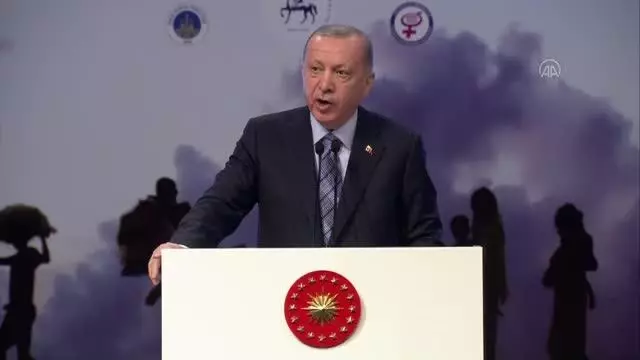 Son Dakika | Cumhurbaşkanı Erdoğan: 'AB, Yunanistan'a 100 bin sığınmacı için 3 milyar avro destek verirken Türkiye'deki 4 milyon sığınmacı için elini taşın altına... Son Dakika | Cumhurbaşkanı Erdoğan: 'AB, Yunanistan'a 100 bin sığınmacı için 3 milyar avro destek verirken Türkiye'deki 4 milyon sığınmacı için elini taşın altına...