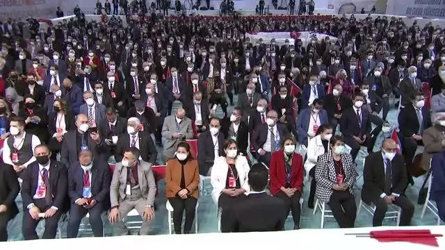 Cumhurbaşkanı Erdoğan: '(CHP) Berat Albayrak'ı ve onun nezdinde tüm ailemle birlikte şahsımı hedef alan bir kampanya yürütüyor' Cumhurbaşkanı Erdoğan: '(CHP) Berat Albayrak'ı ve onun nezdinde tüm ailemle birlikte şahsımı hedef alan bir kampanya yürütüyor'