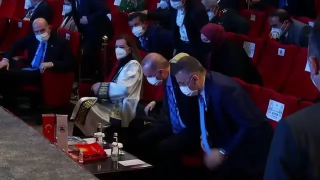 Cumhurbaşkanı Erdoğan: '(Göçmenler konusunda) İnsanlık sadece Akdeniz'de değil, Ege'de ve Meriç'te de sınıfta kalmıştır' Cumhurbaşkanı Erdoğan: '(Göçmenler konusunda) İnsanlık sadece Akdeniz'de değil, Ege'de ve Meriç'te de sınıfta kalmıştır'