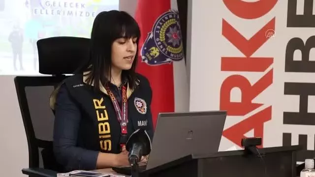 Emniyetin öğrenci ve velilere yönelik projeleri tanıtıldı Emniyetin öğrenci ve velilere yönelik projeleri tanıtıldı