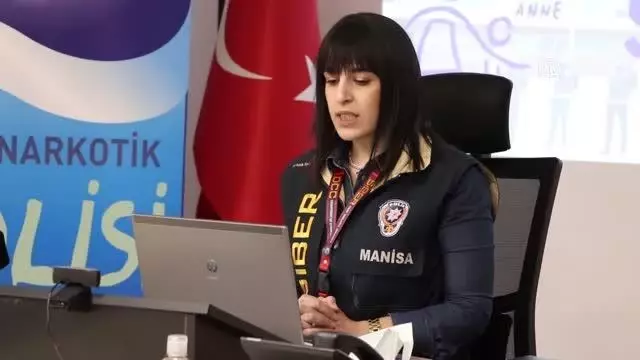 Emniyetin öğrenci ve velilere yönelik projeleri tanıtıldı Emniyetin öğrenci ve velilere yönelik projeleri tanıtıldı