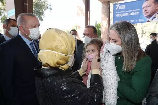 Son dakika: Erdoğan çifti, Ayda bebek ve ailesiyle bir araya geldi Son dakika: Erdoğan çifti, Ayda bebek ve ailesiyle bir araya geldi