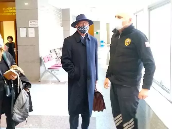 Erol Mütercimler imam hatip mezunlarına yönelik sözleri nedeniyle ikinci kez hakim karşısında Erol Mütercimler imam hatip mezunlarına yönelik sözleri nedeniyle ikinci kez hakim karşısında