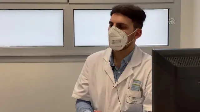 Son dakika haberleri! Erzurumlu genç doktor Fransa'da babasının onardığı hastanede hayat kurtarıyor (1) Son dakika haberleri! Erzurumlu genç doktor Fransa'da babasının onardığı hastanede hayat kurtarıyor (1)