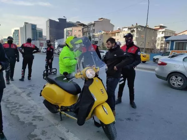 Son dakika haber! Esenyurt'ta Motosikletli Polis Timleri'nden helikopter destekli 'motosiklet' denetimi Son dakika haber! Esenyurt'ta Motosikletli Polis Timleri'nden helikopter destekli 'motosiklet' denetimi
